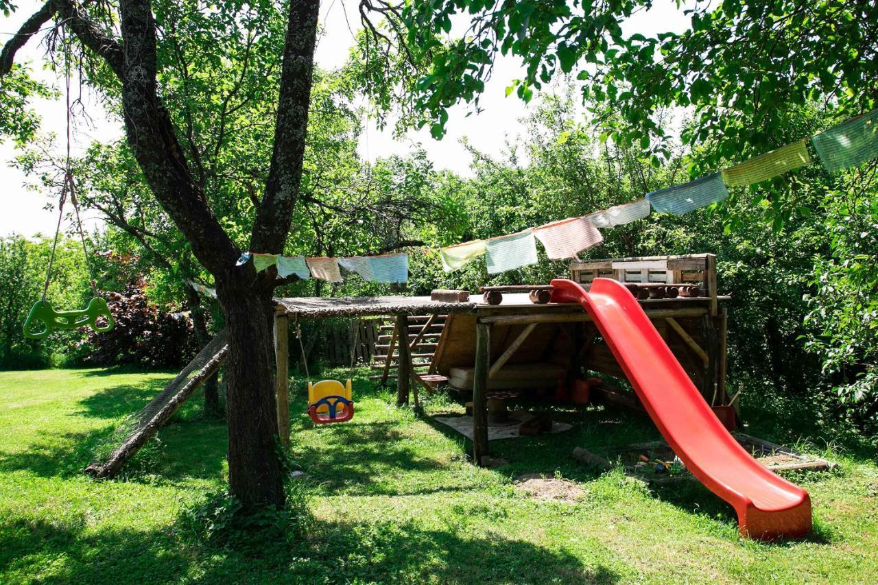 Na Okic - A Private Forest Oasis Sveti Martin pod Okicem Exterior photo