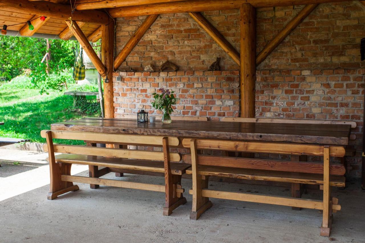 Na Okic - A Private Forest Oasis Sveti Martin pod Okicem Exterior photo